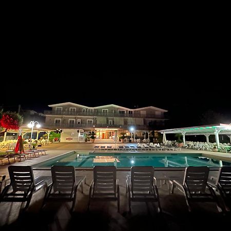 Hotel Ristorante Paradiso 알바넬라 외부 사진