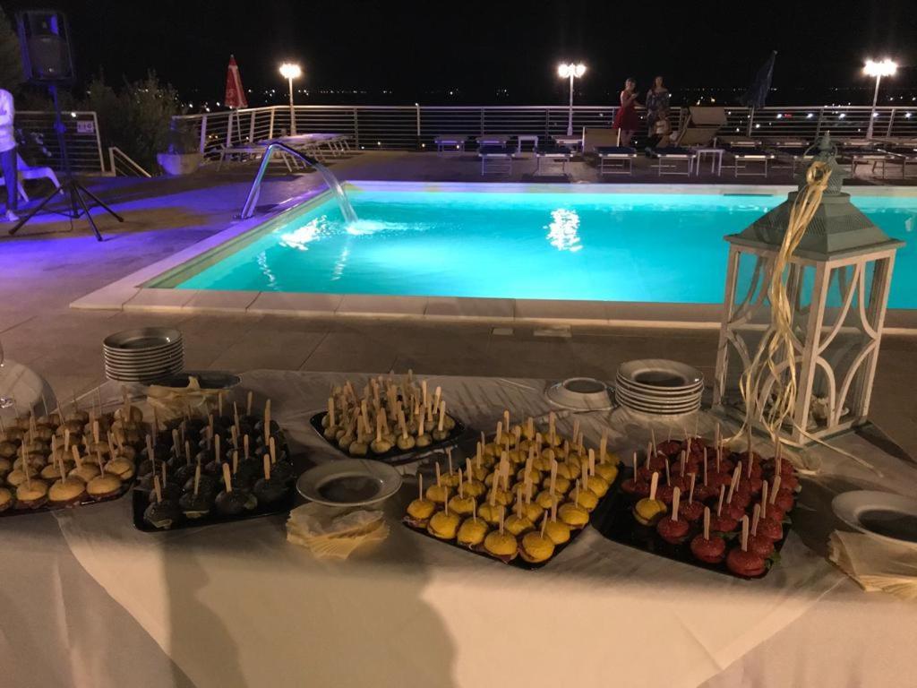 Hotel Ristorante Paradiso 알바넬라 외부 사진