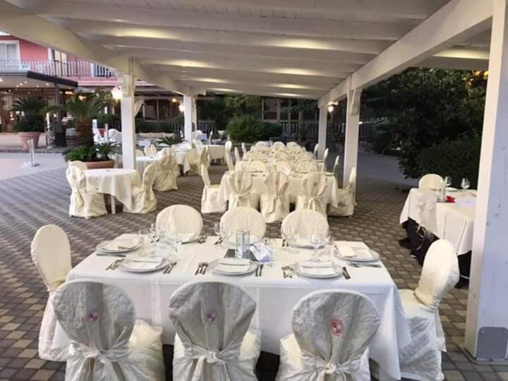 Hotel Ristorante Paradiso 알바넬라 외부 사진