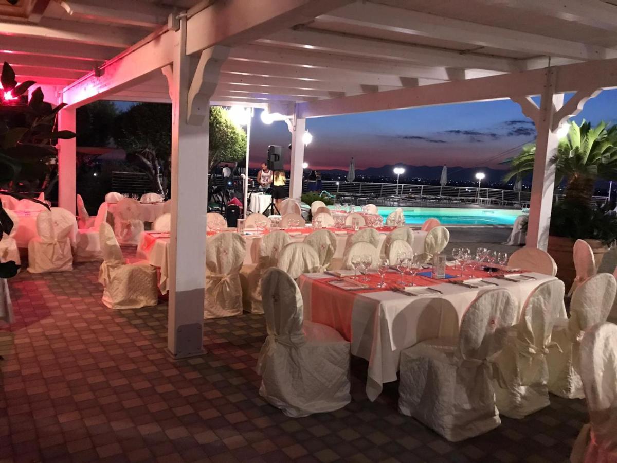 Hotel Ristorante Paradiso 알바넬라 외부 사진