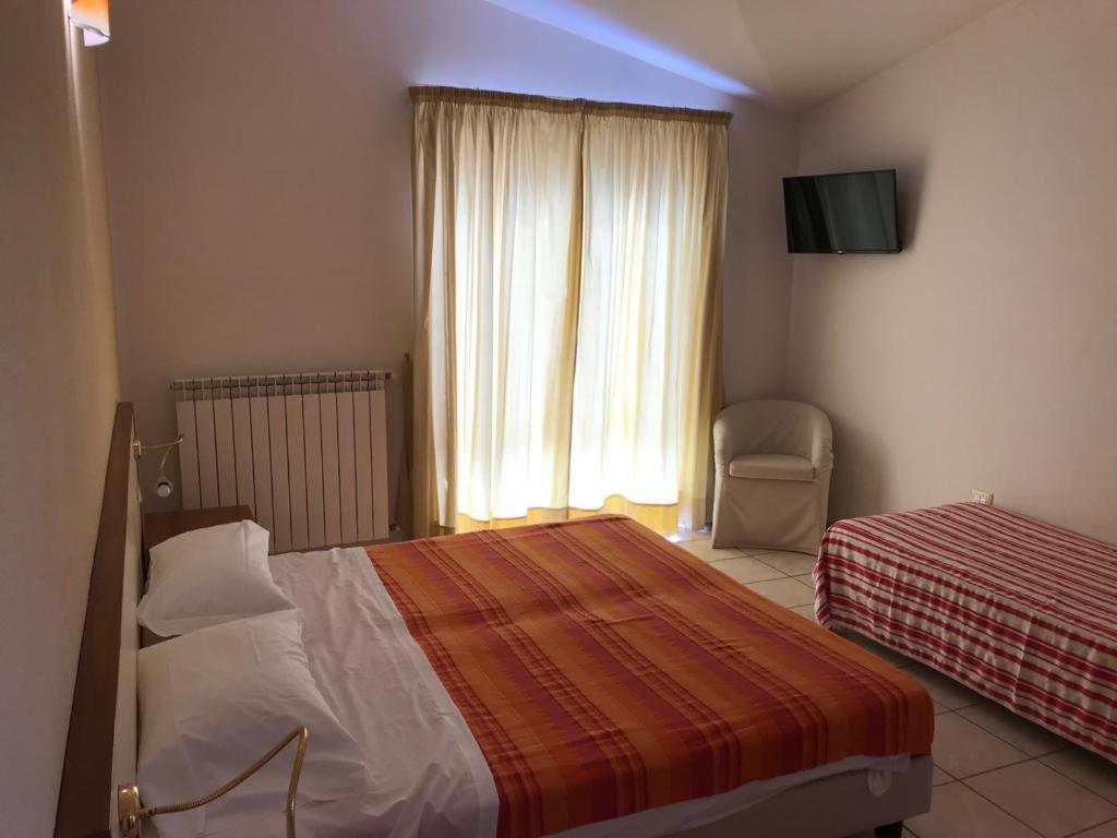 Hotel Ristorante Paradiso 알바넬라 외부 사진