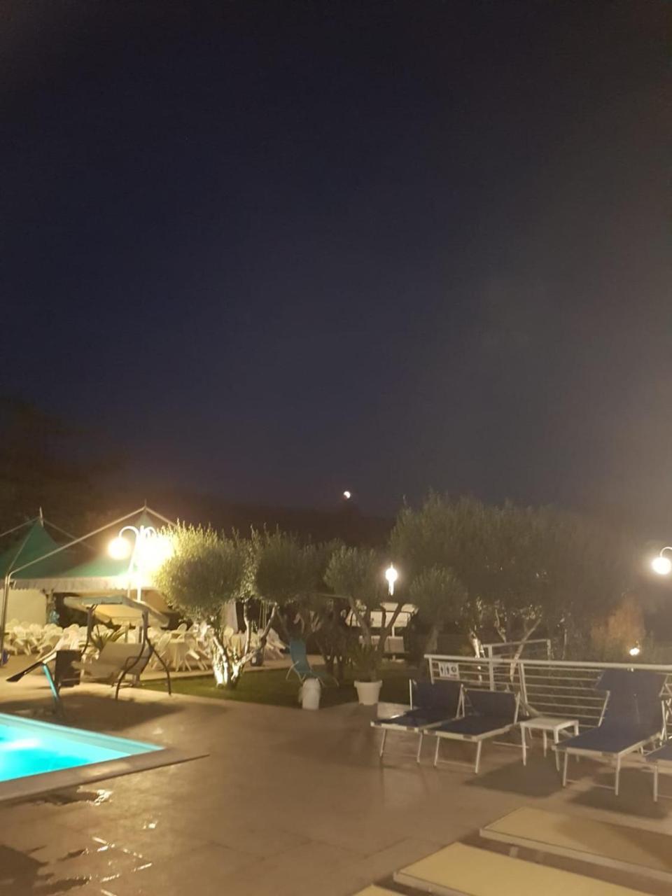 Hotel Ristorante Paradiso 알바넬라 외부 사진
